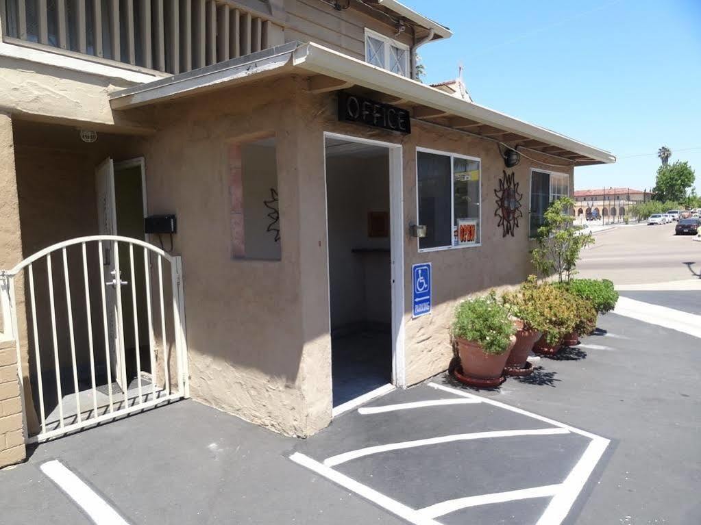 Navajo Lodge Lemon Grove Dış mekan fotoğraf